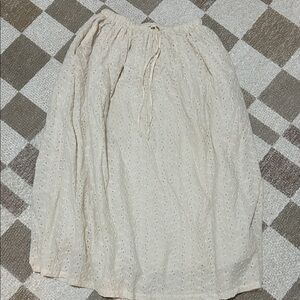Neuflora Cream Eyelet midi Skirt